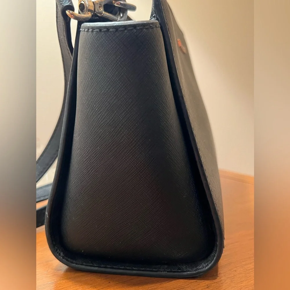 Michael Kors Selma Medium Black Saffiano Leather Messenger Crossbody Bag